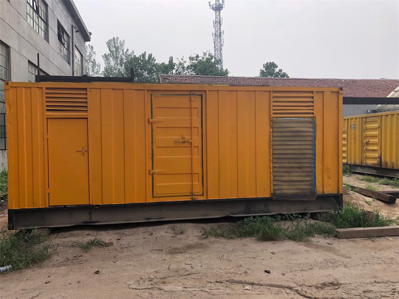 汕头发电机出租进行负载测试时，电瓶电量不足的具体判断标准是什么？